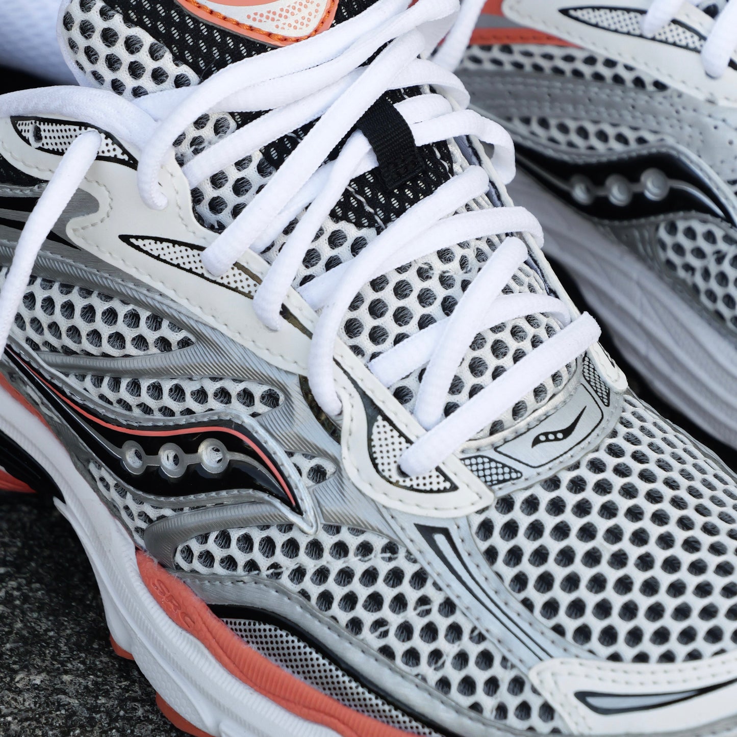 Mens Saucony ProGrid Omni 9 (Silver/Orange)
