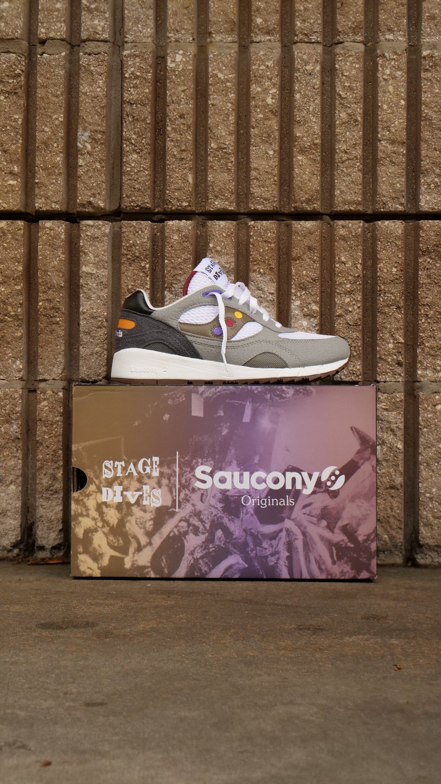 Mens Saucony & Friends Shadow 6000 (Stage Dive-High Fives)