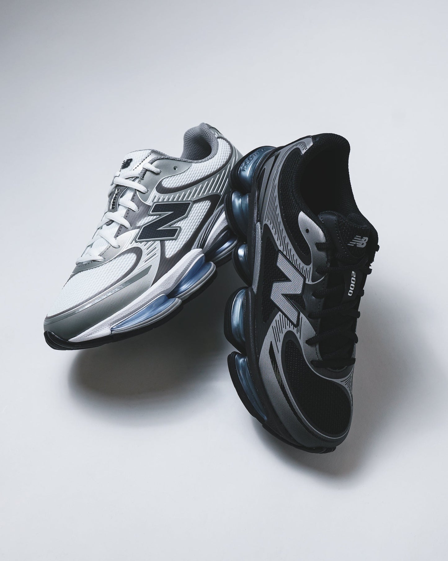 New Balance Unisex Abzorb 2000 Black Dark Silver Metallic U2000EA