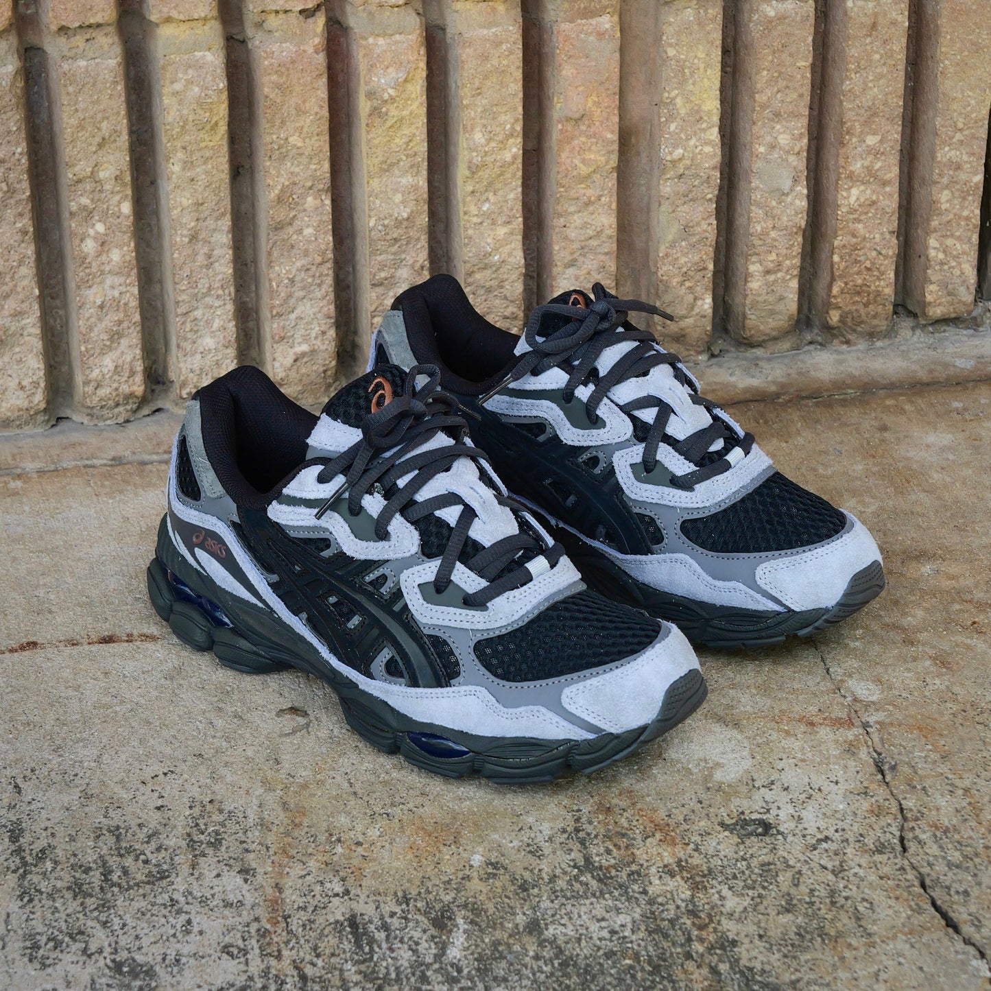 Mens Asics Gel-NYC (Black/Cement Grey)