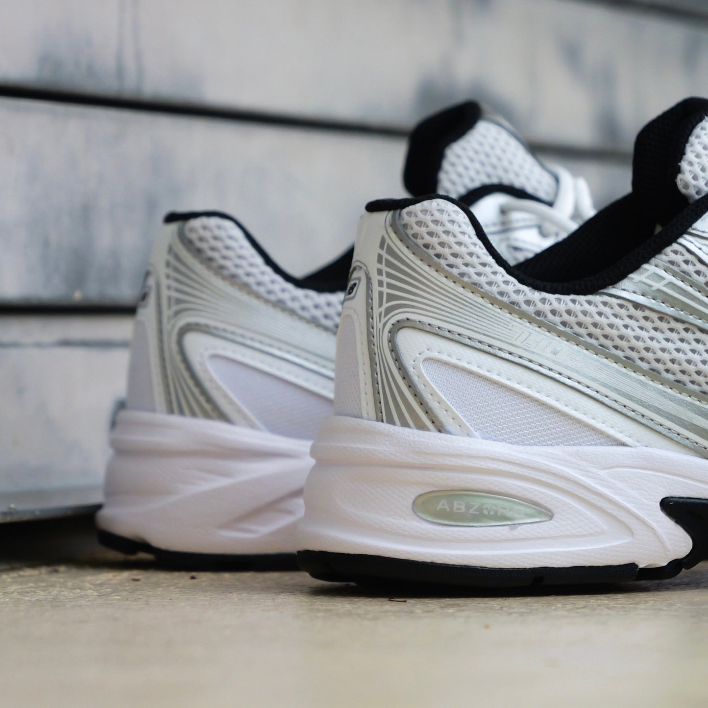 Mens New Balance 740 (White/Silver Metallic/Black) - U740NW2