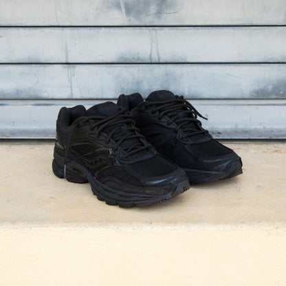 Mens Saucony ProGrid Omni 9 (Black/Noir)