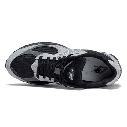 New Balance 2002R Shoes - Black/Silver Metallic