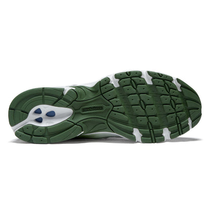 New Balance 740 Shoes - White/Alpine Green