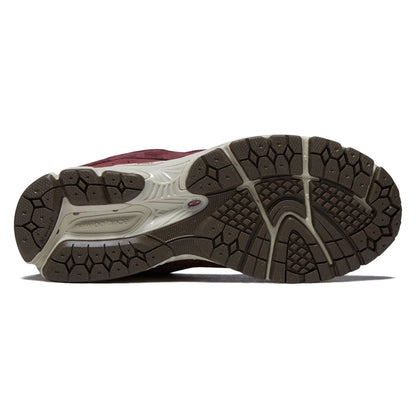 New Balance 2002R Shoes - Washed Burgundy/Timberwolf