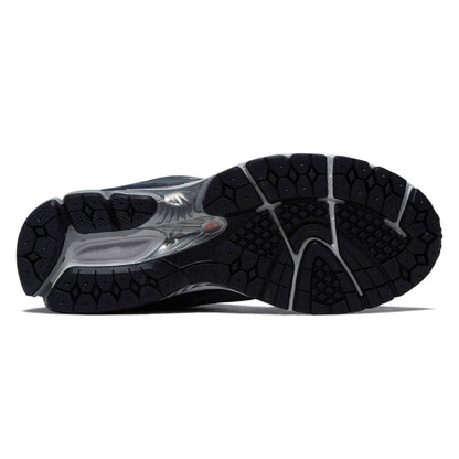New Balance 2002R Shoes - Graphite/Double Bubble