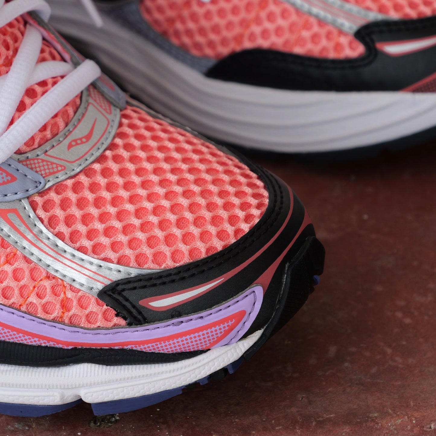 Mens Saucony ProGrid Omni 9 (Pink/Purple)