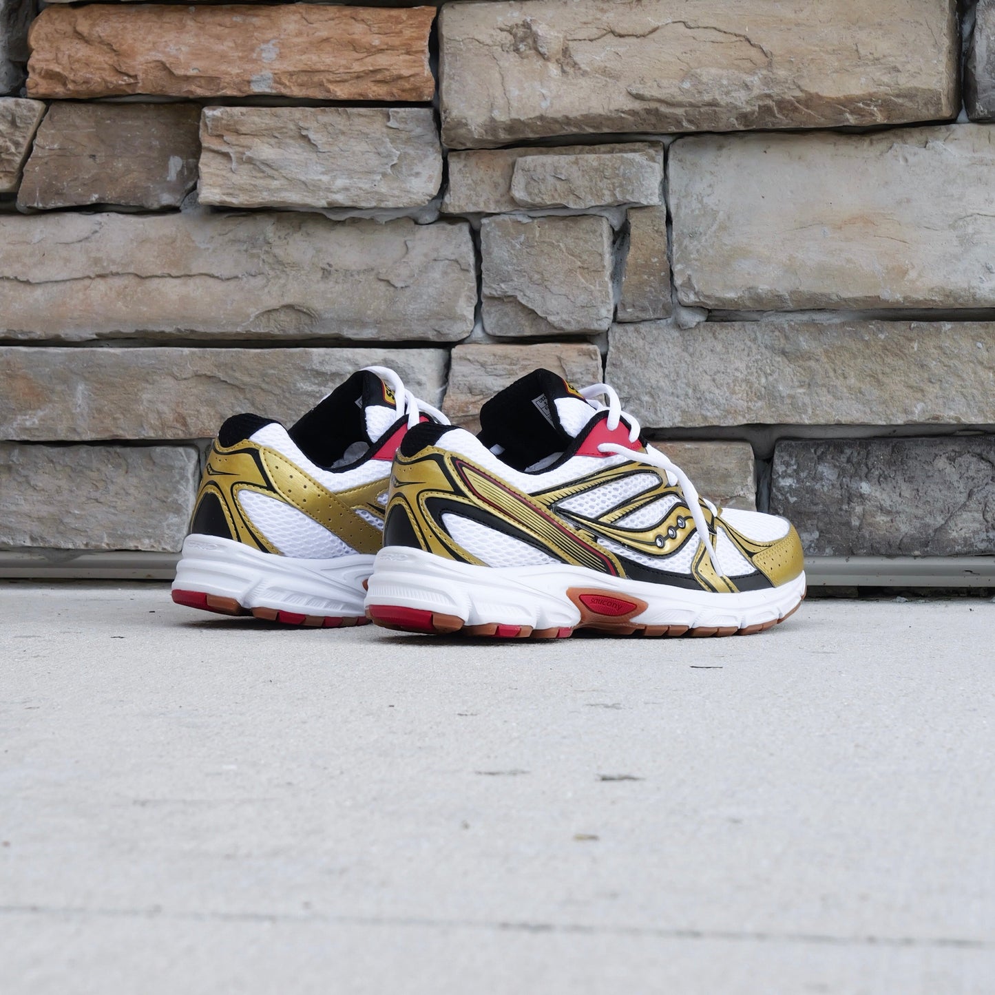 Mens Saucony Ride Millennium (White/Gold)
