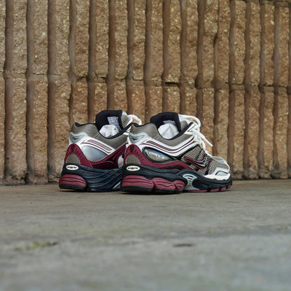 Mens Saucony OG ProGrid Omni 9 (Tan/Maroon)