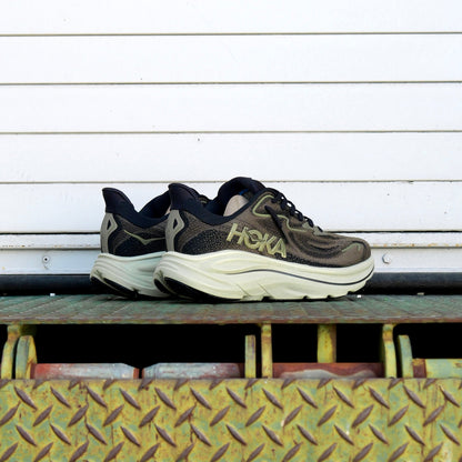 Mens HOKA Clifton 10 (Dark Roast/Black)