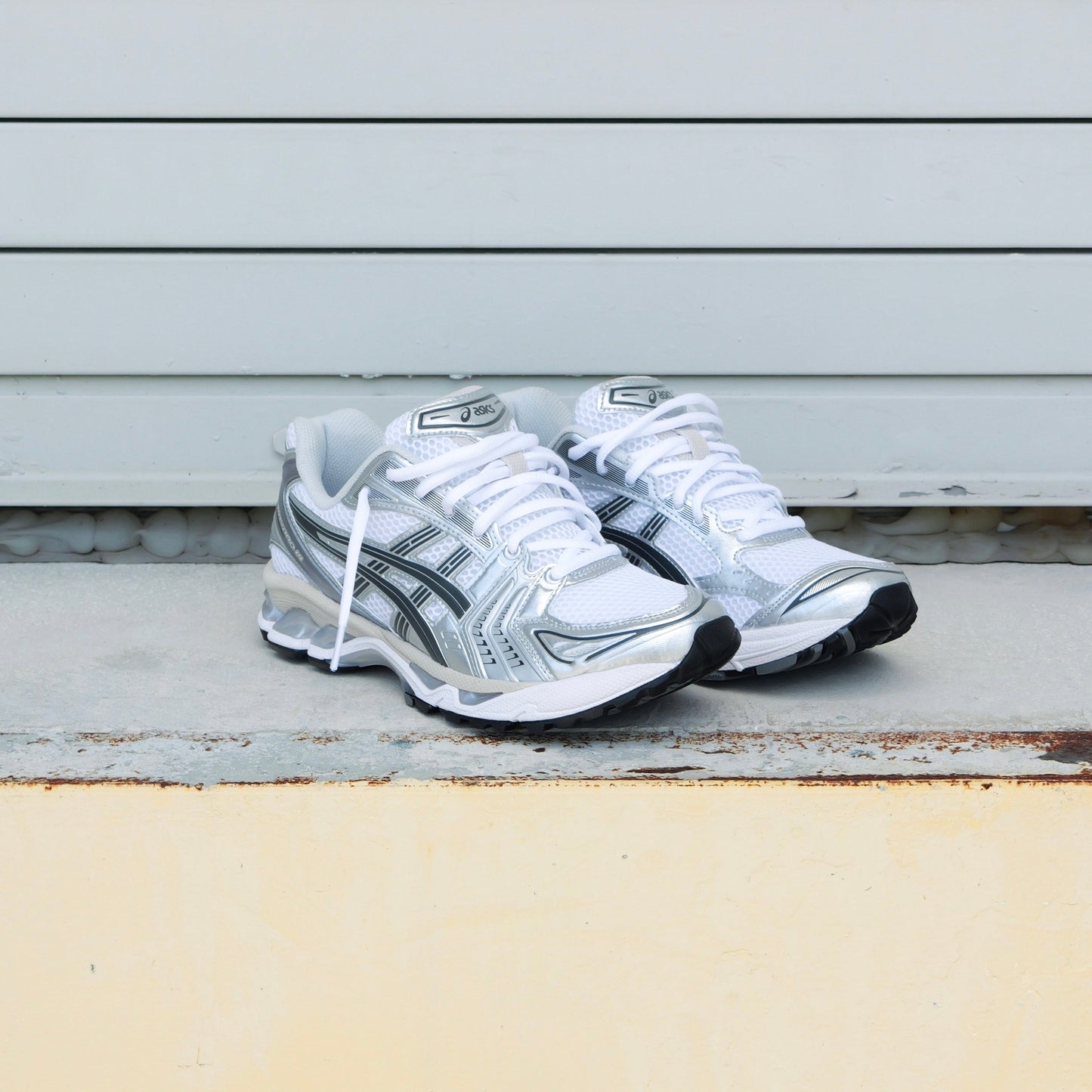 Mens Asics Gel-Kayano 14 (White/Graphite Grey)