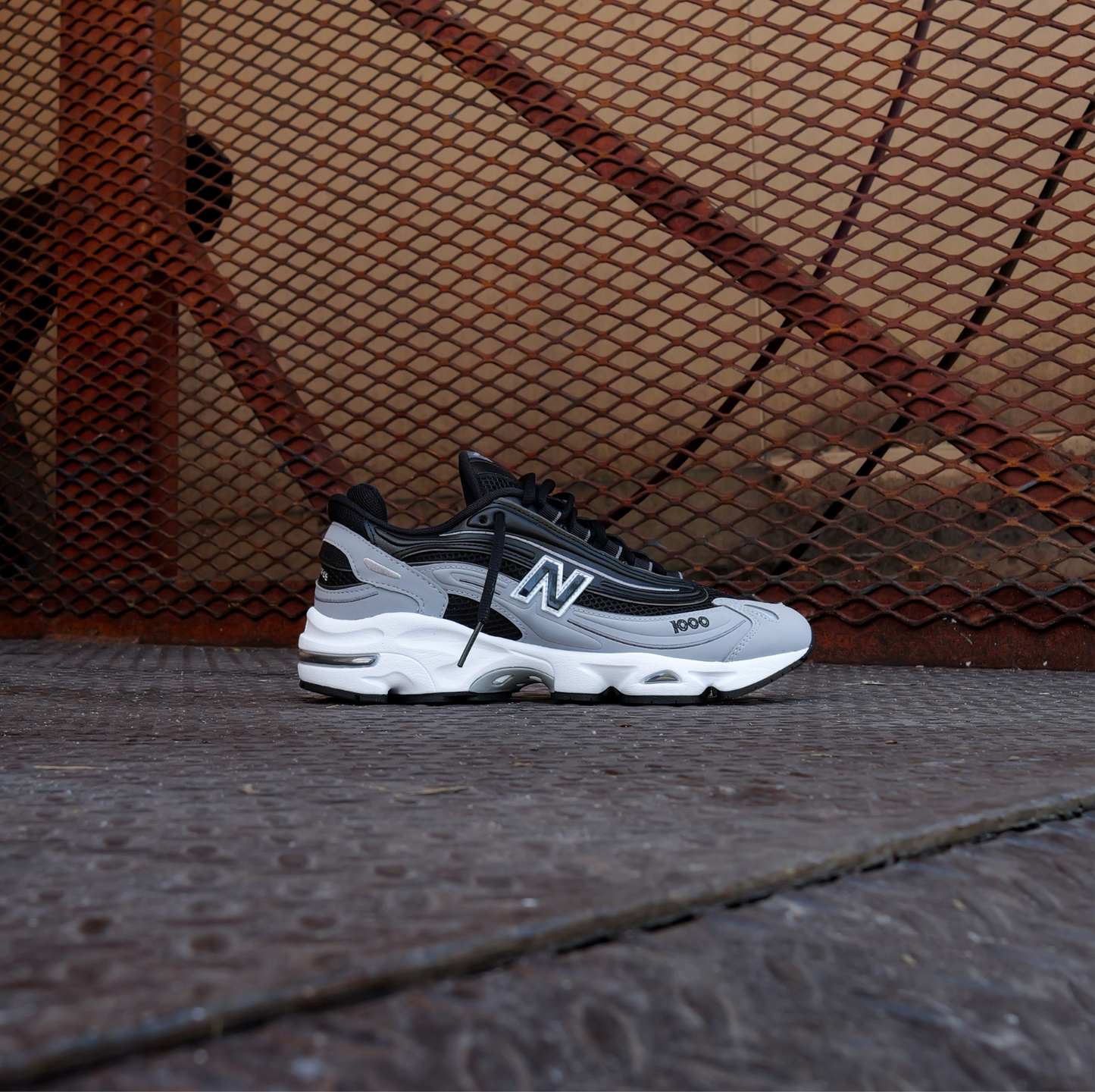 New Balance 1000 (Grey/Black) M1000A