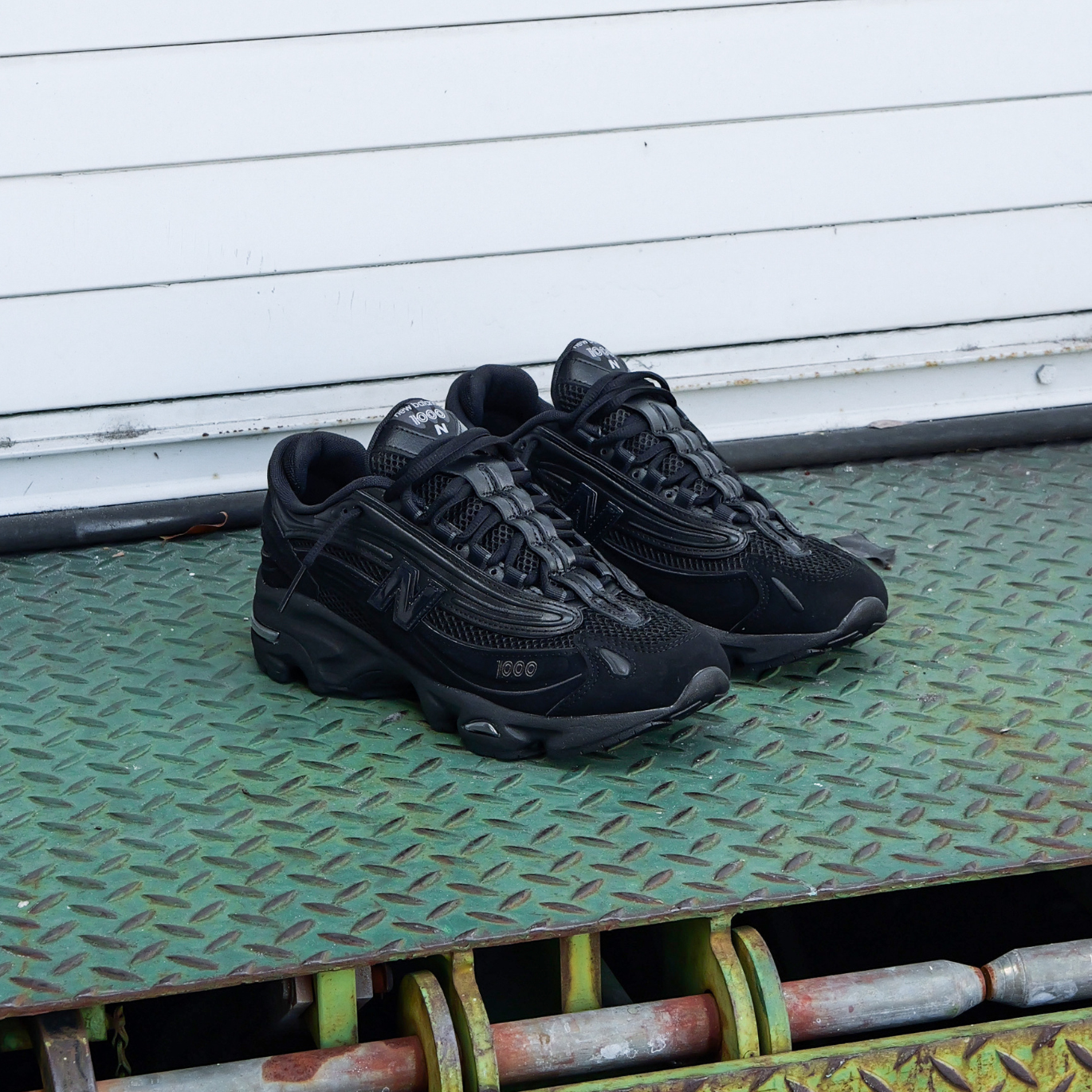 New Balance 1000 (Black/Black) M1000B