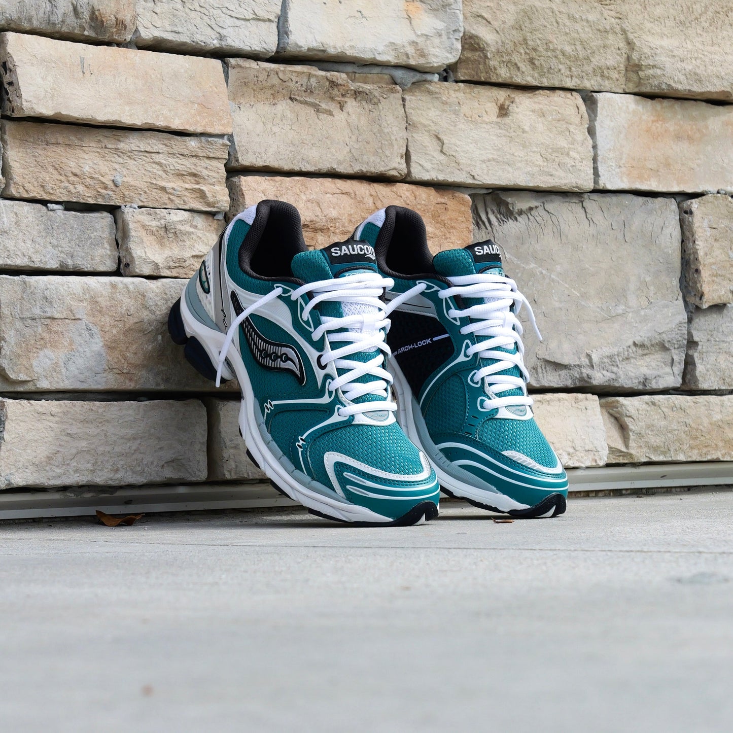 Mens Saucony ProGrid Triumph 4 (Teal/Silver)