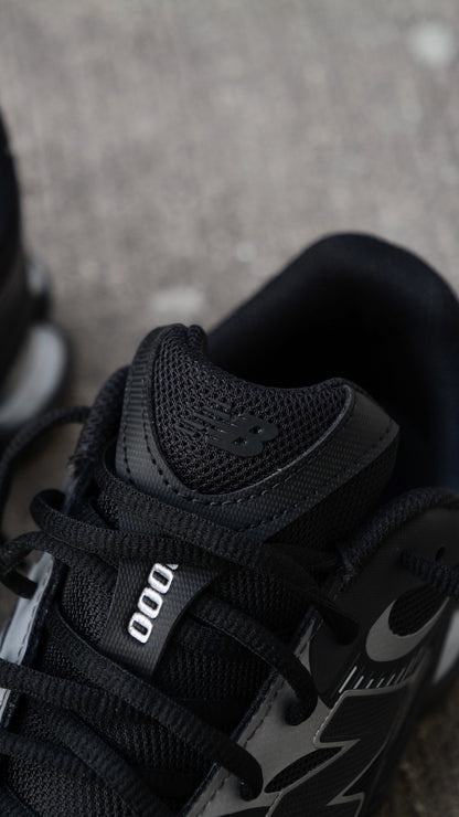 New Balance Abzorb 2000 (Black/Silver)