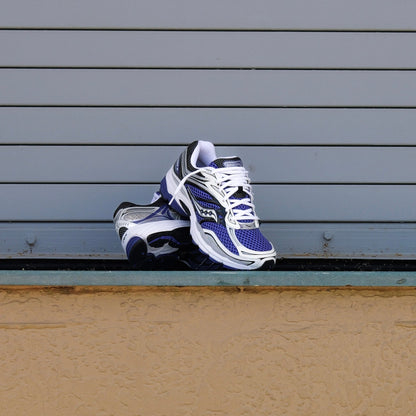 Mens Saucony ProGrid Omni 9 (Skipper Blue)