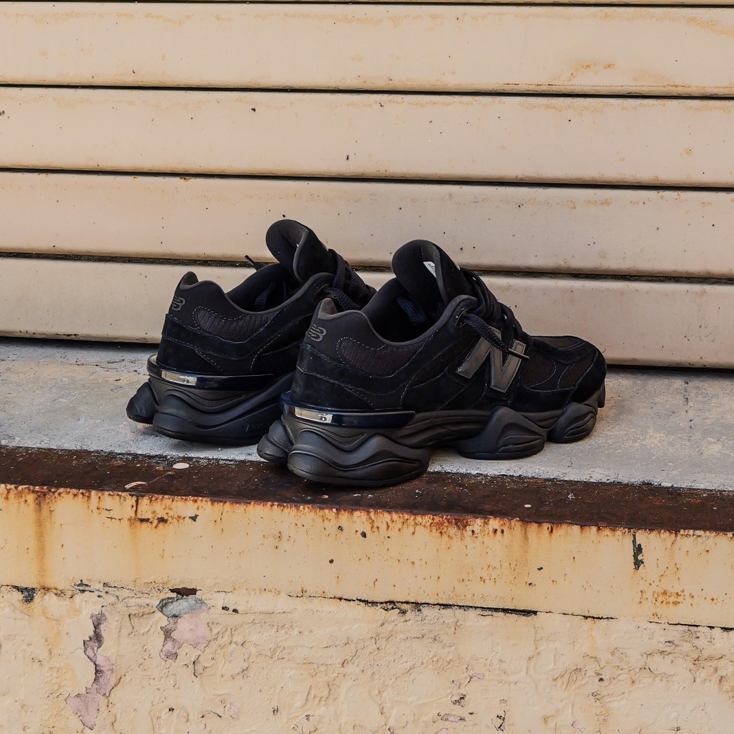 Mens New Balance U9060BPM (Triple Black)