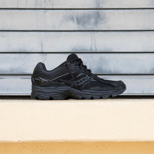 Mens Saucony ProGrid Omni 9 (Black/Noir)