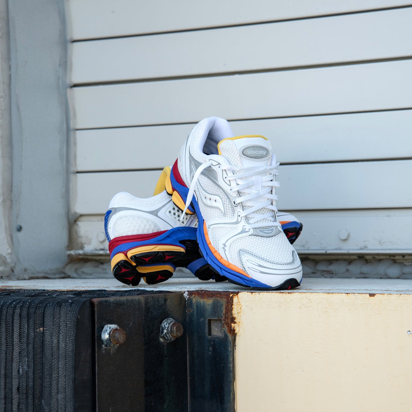 Mens Saucony ProGrid Triumph 4  Galaxy (White/Multi)