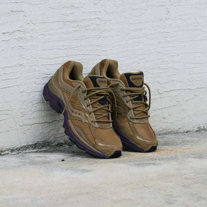 Mens Saucony ProGrid Omni 9 (Brown/Wine)