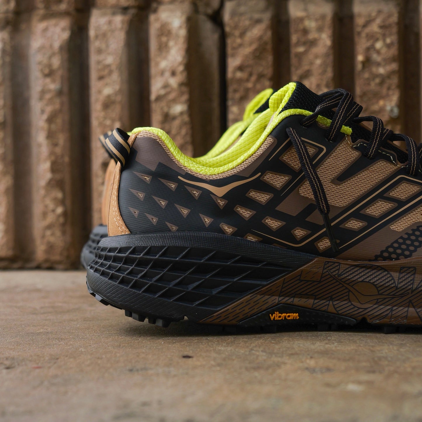 Hoka SpeedGoat 2 TS (Dark Chocolate/Black)