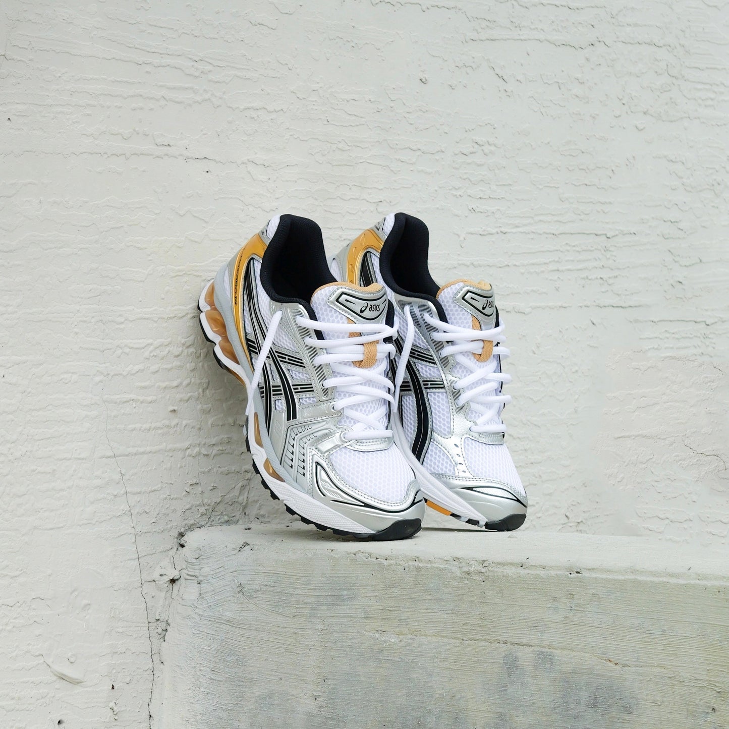Mens Asics Gel-Kayano 14 (White/Pure Gold)