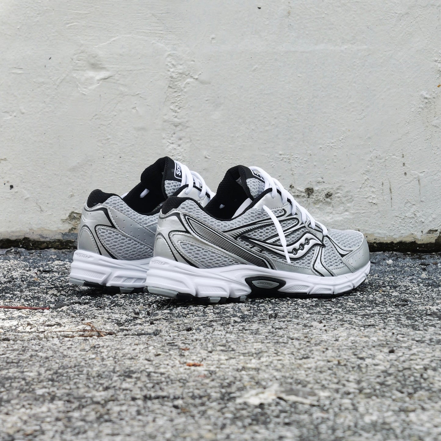 Mens Saucony Ride Millennium (Silver/Black)