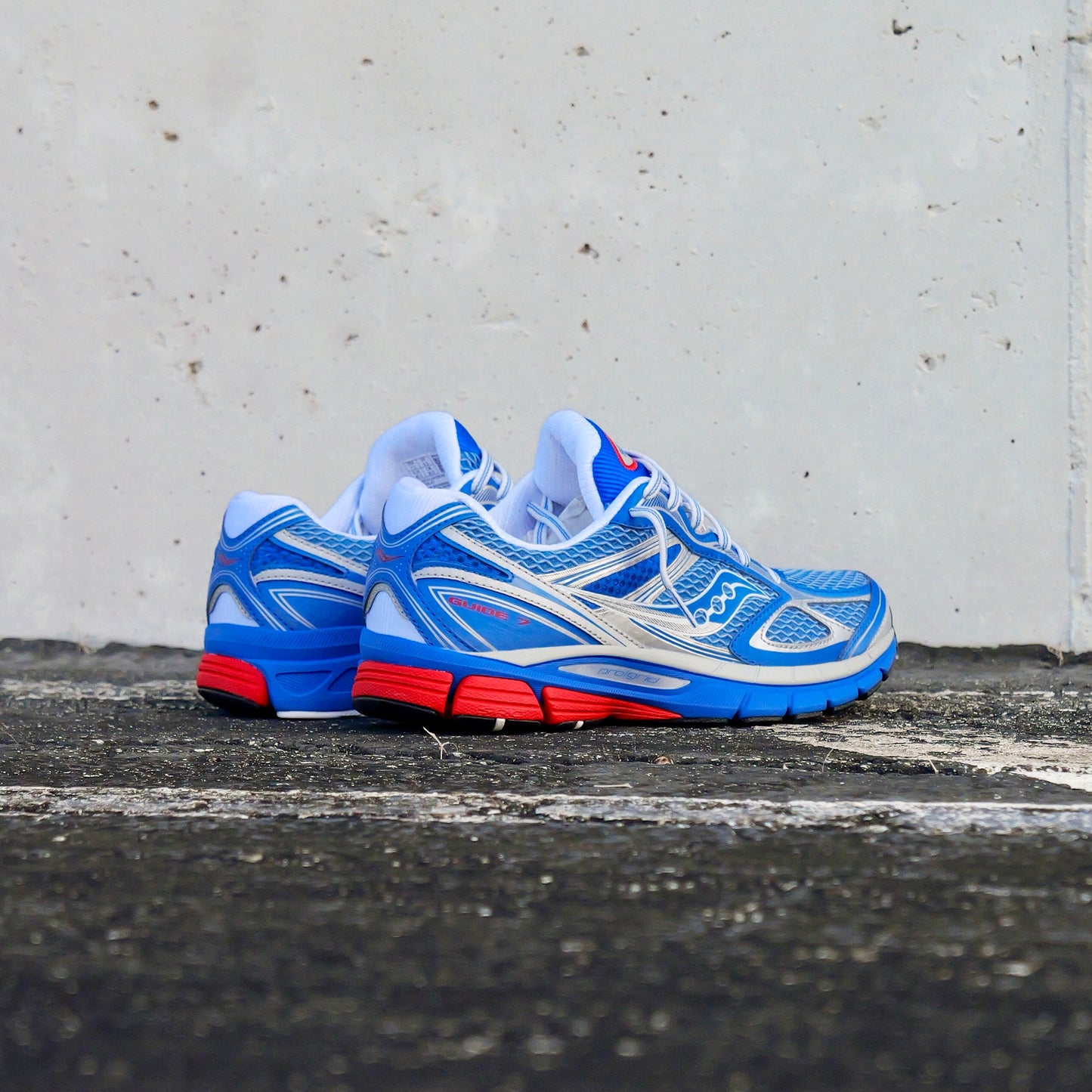Mens Saucony ProGrid Guide 7 (Blue/Silver)