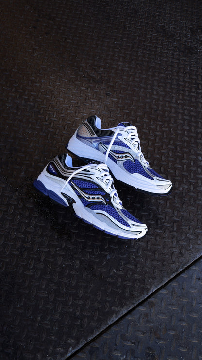 Mens Saucony ProGrid Omni 9 (Skipper Blue)