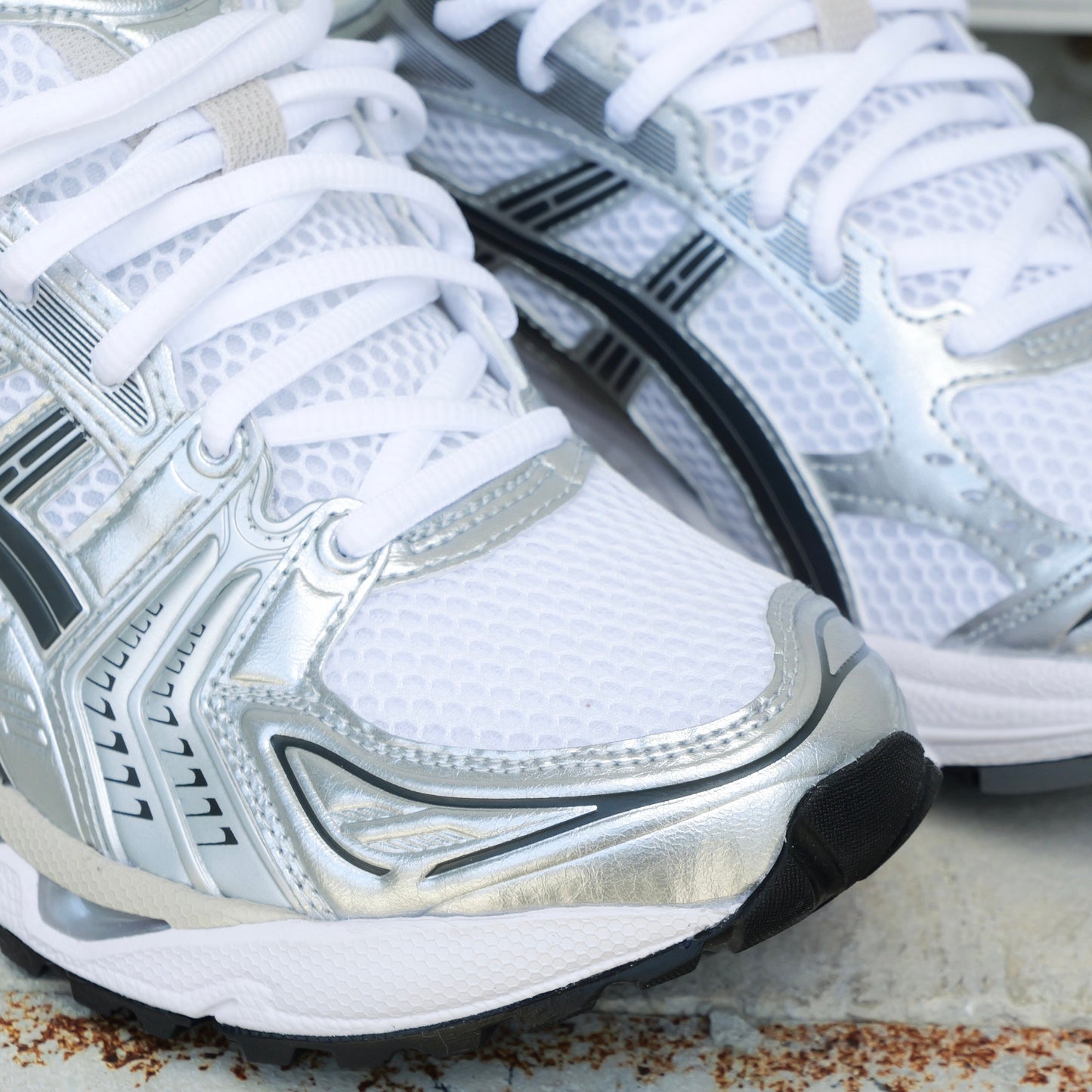 Mens Asics Gel-Kayano 14 (White/Graphite Grey)