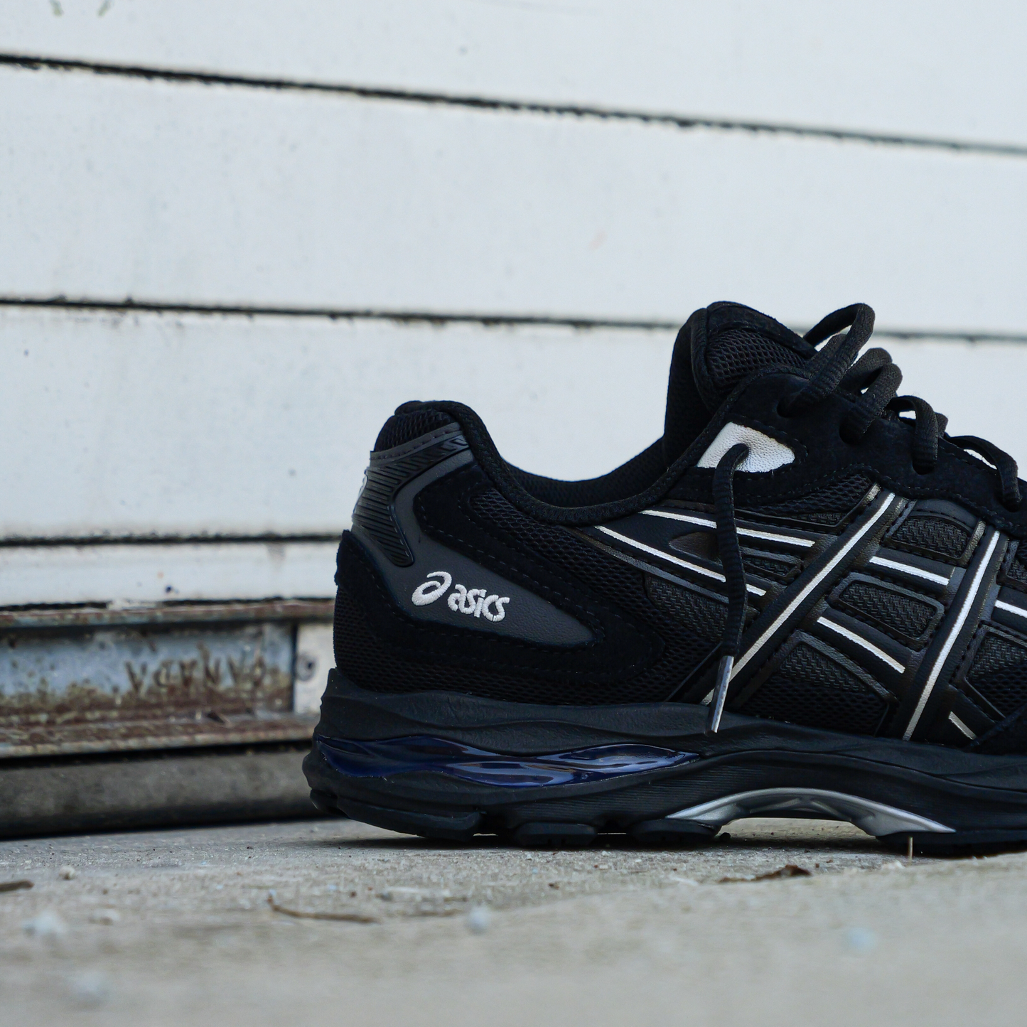 Mens Asics Gel K-1011 (Black/Silver)