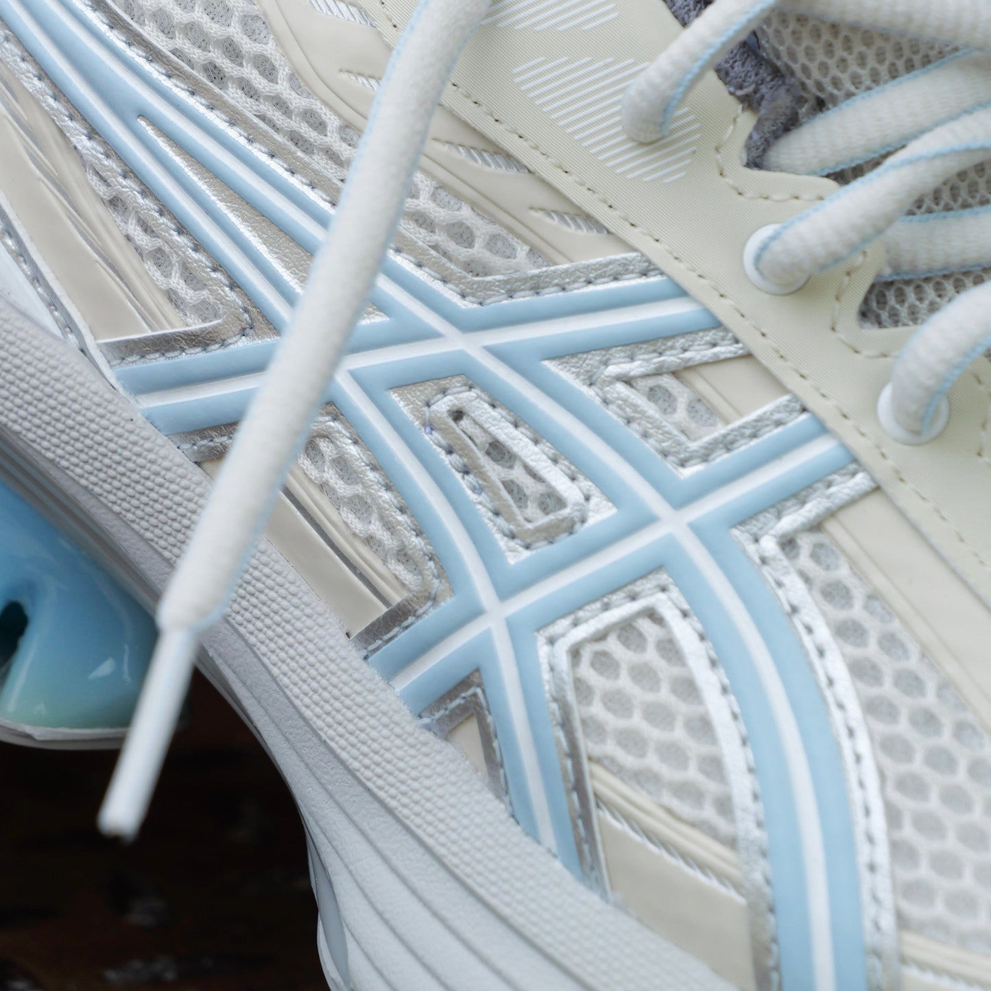 Mens Asics x EMMI Gel-Kinetic Fluent (Cream/Soft Sky)