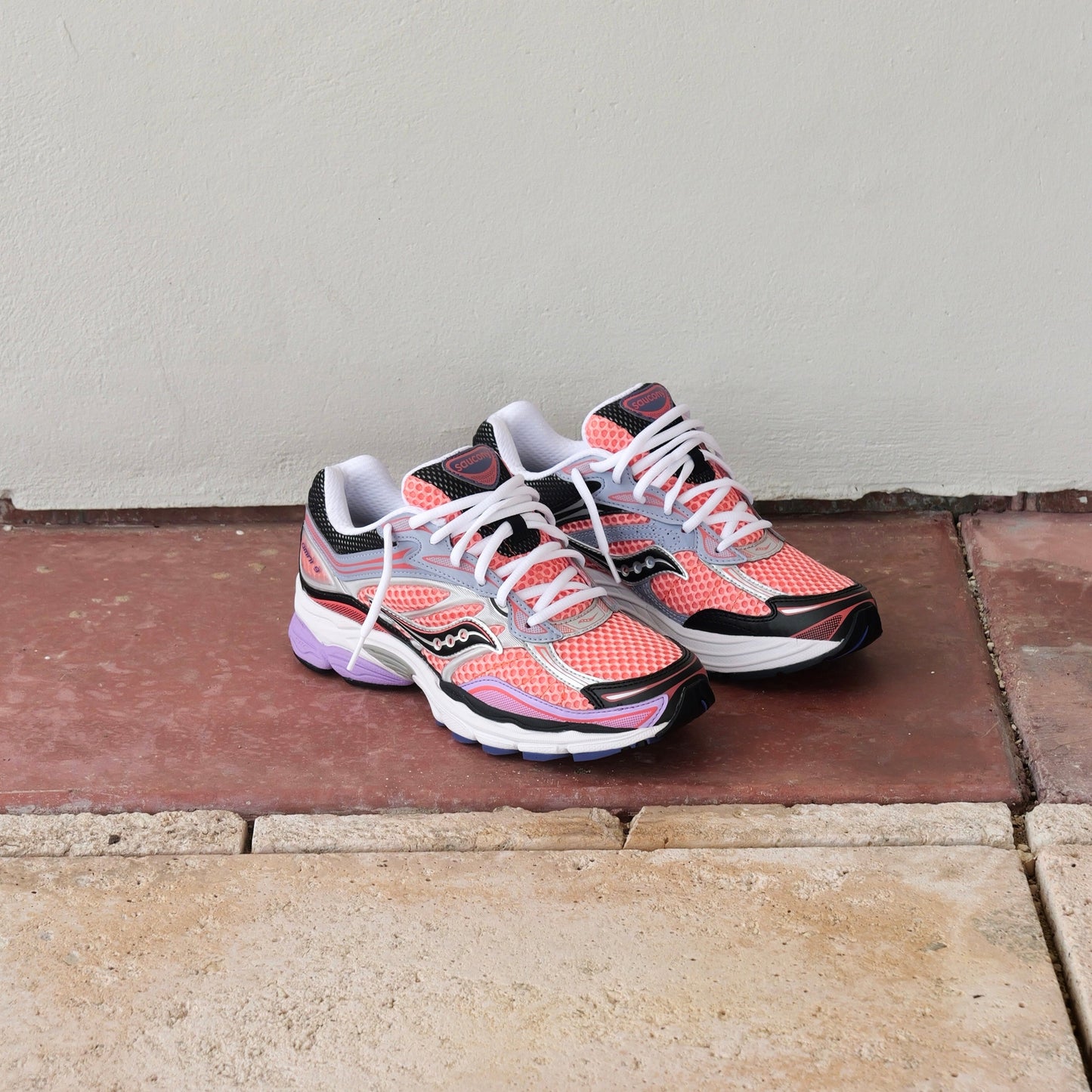 Mens Saucony ProGrid Omni 9 (Pink/Purple)