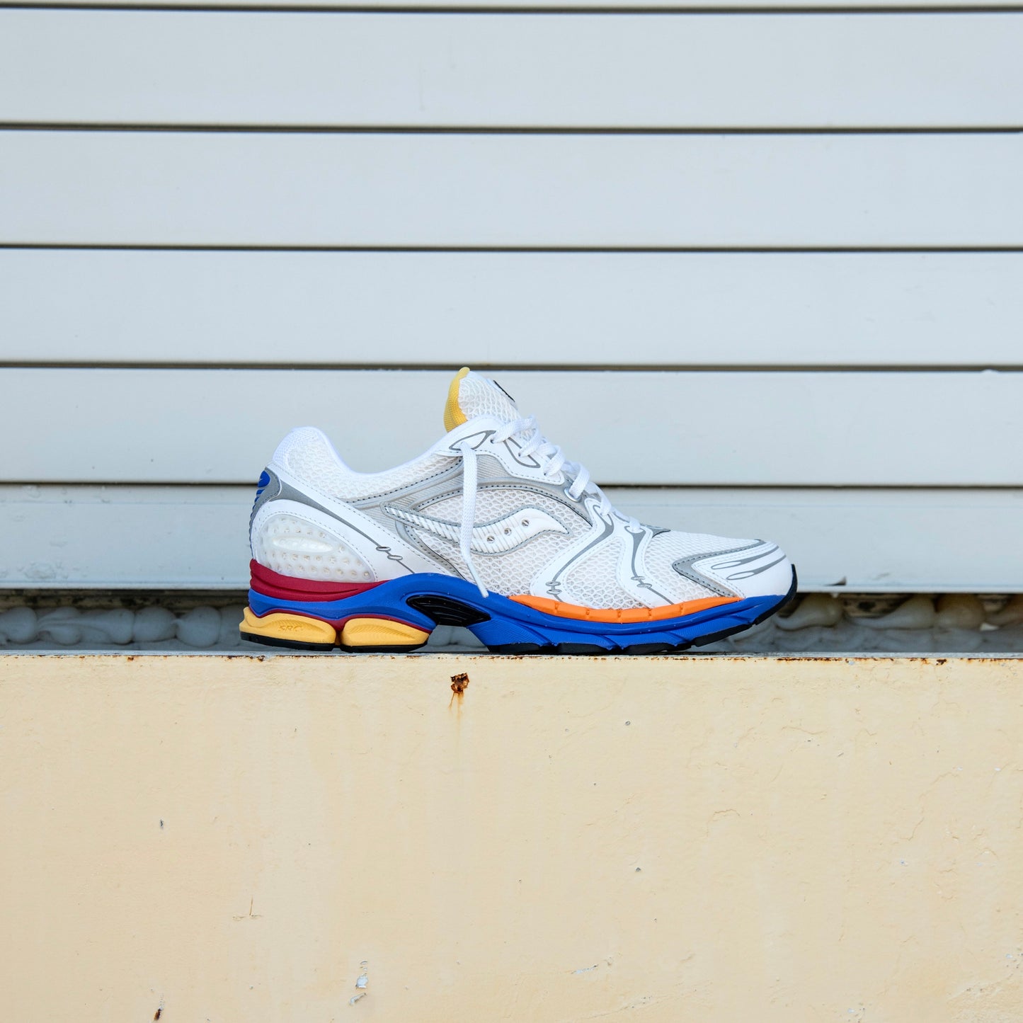 Mens Saucony ProGrid Triumph 4  Galaxy (White/Multi)