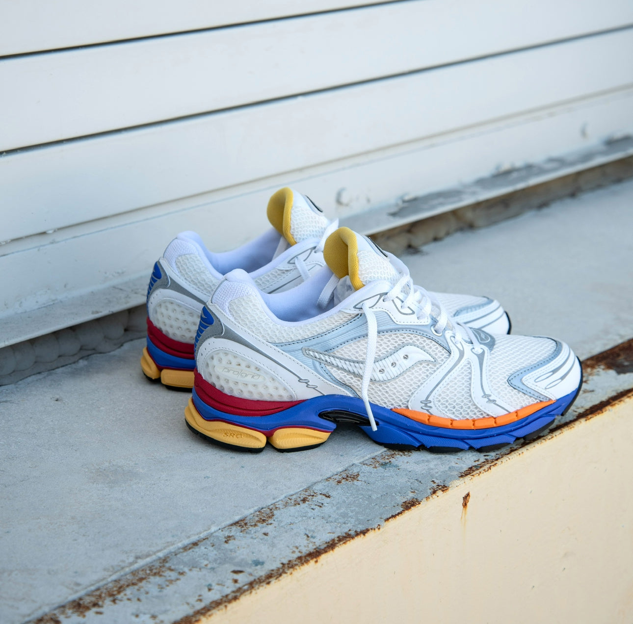 Mens Saucony ProGrid Triumph 4  Galaxy (White/Multi)