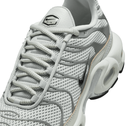 Women's Air Max Plus “Grey Sliver Chrome”
