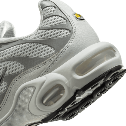 Women's Air Max Plus “Grey Sliver Chrome”