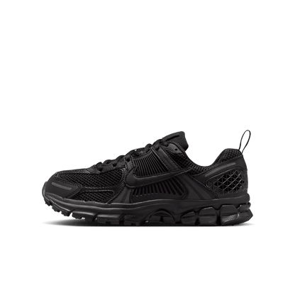 Big Kids' Nike Vomero 5 "Triple Black"
