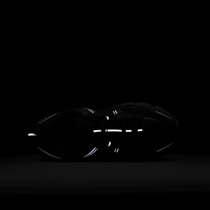Big Kids' Nike Vomero 5 "Triple Black"