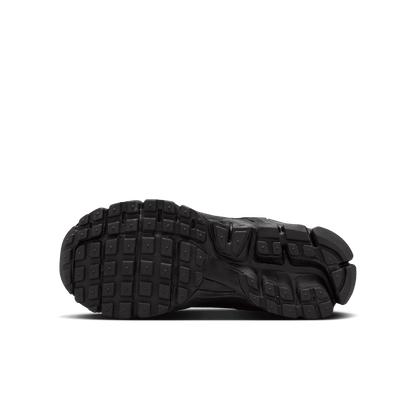Big Kids' Nike Vomero 5 "Triple Black"
