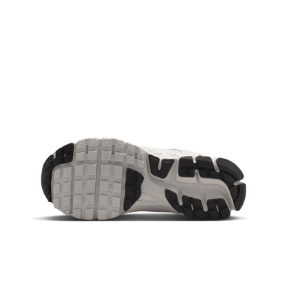 Big Kids' Nike Vomero 5  "White Vast Grey"