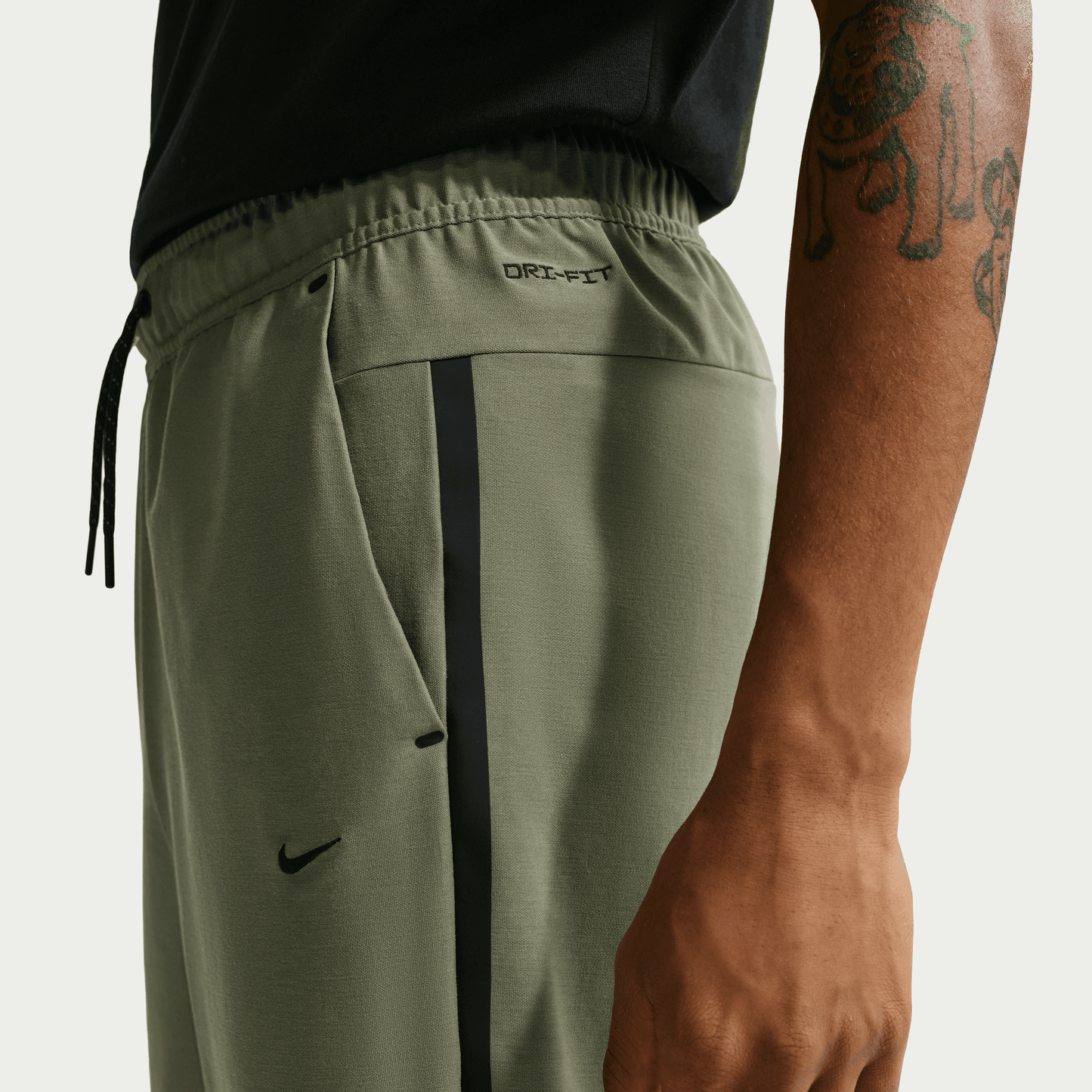 Men's Nike Tech Dri-FIT Shori Knit Pants