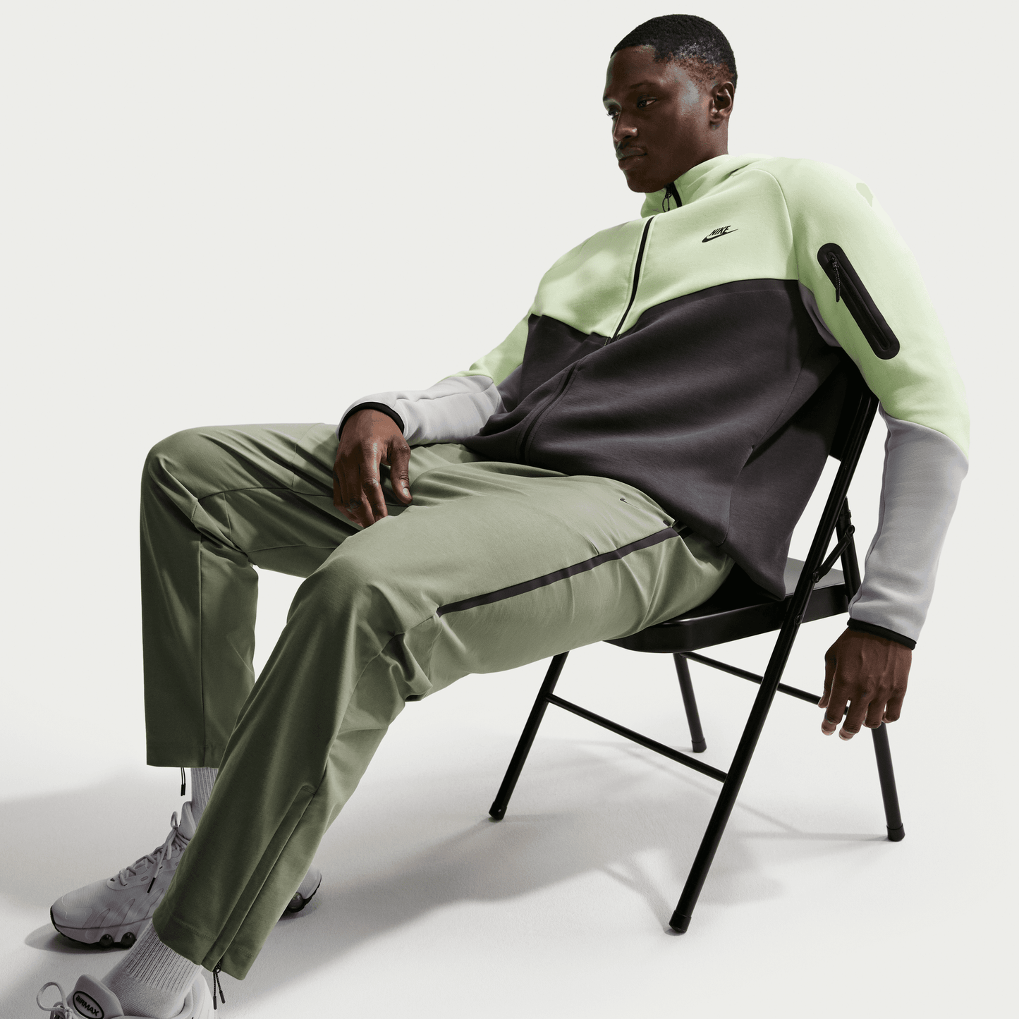 Men's Nike Tech Dri-FIT Shori Knit Pants