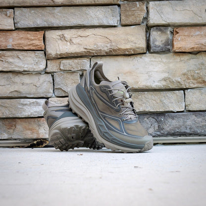 Hoka Stinson One7 (light roast/asphalt)
