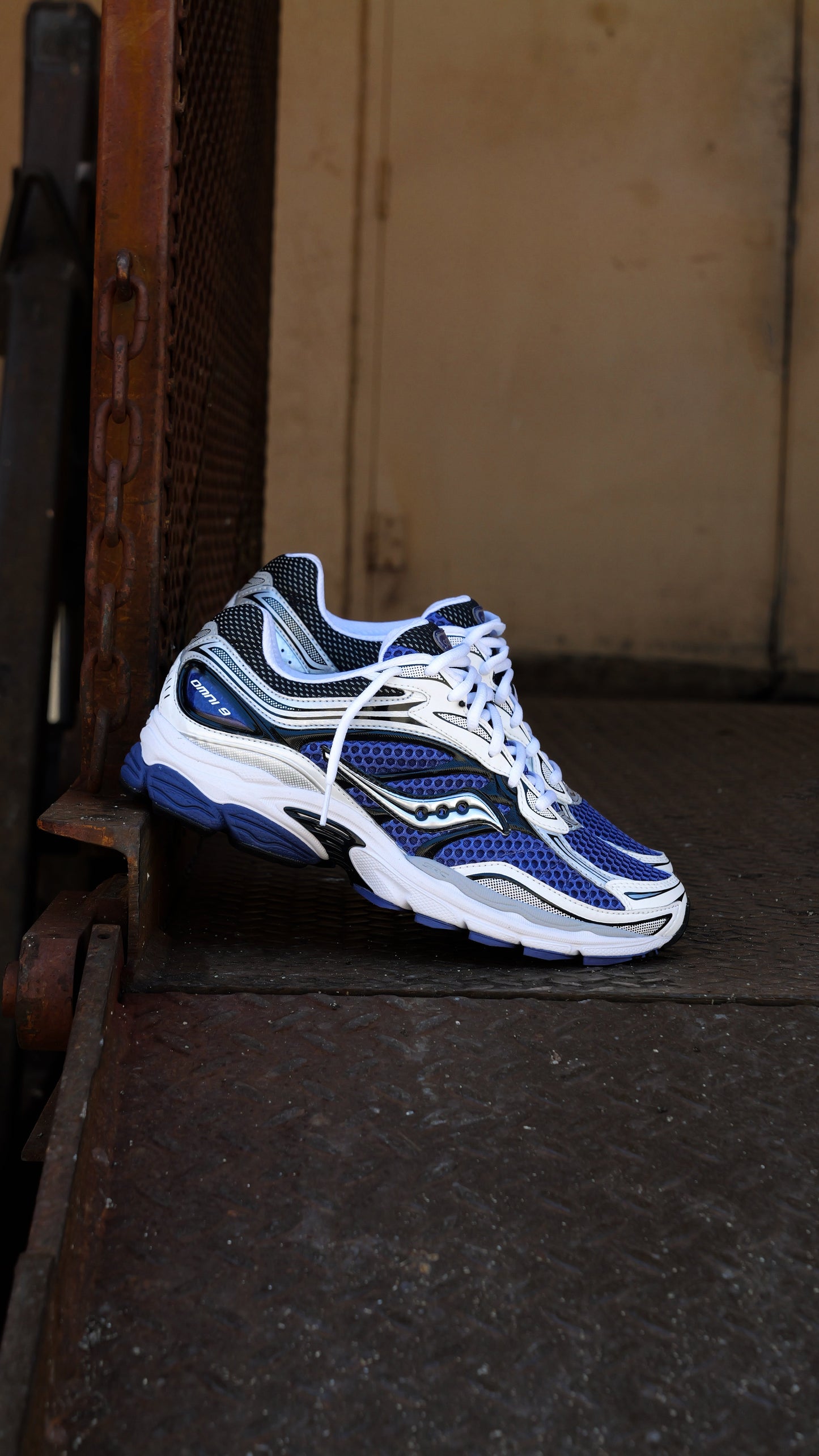 Mens Saucony ProGrid Omni 9 (Skipper Blue)