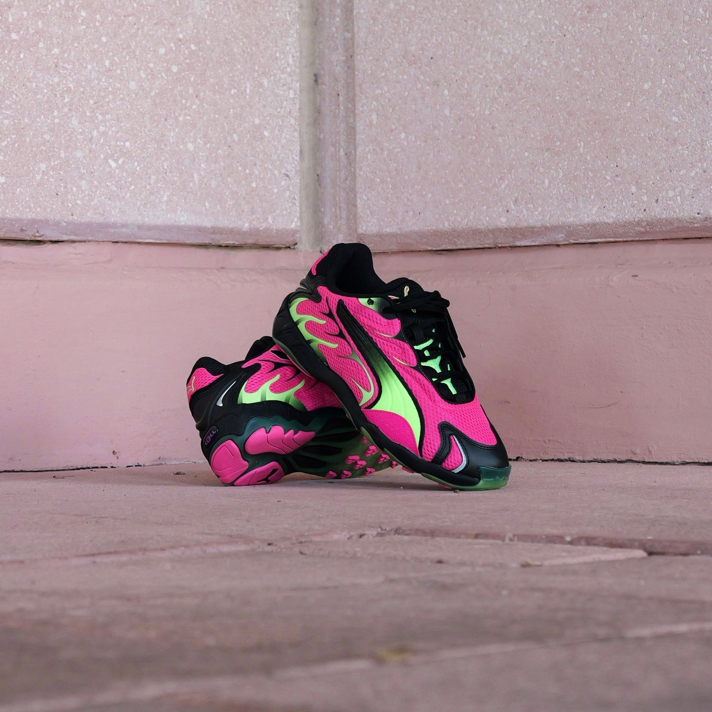 Mens Puma Inhale (Fluro Pink/Green Glare)