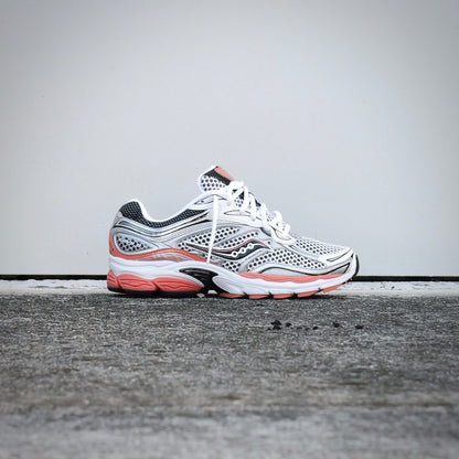 Mens Saucony ProGrid Omni 9 (Silver/Orange)