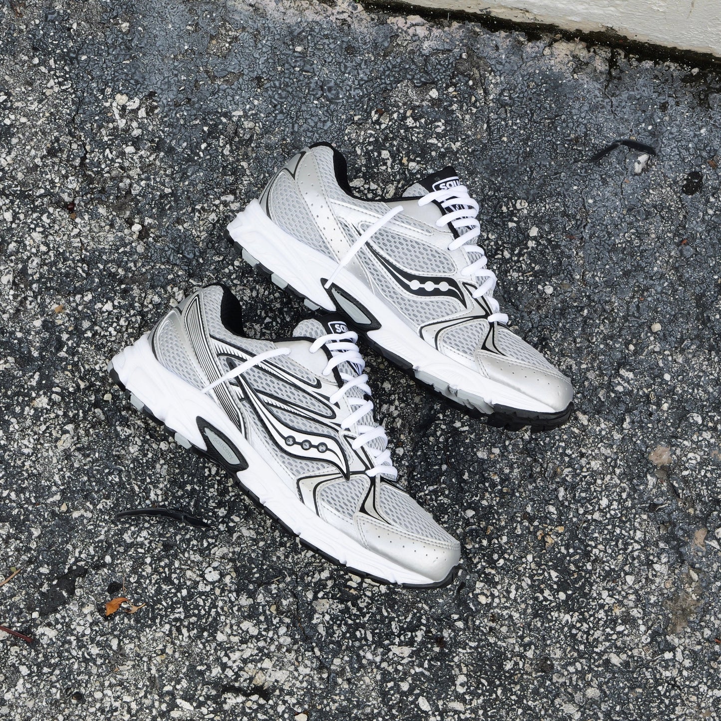 Mens Saucony Ride Millennium (Silver/Black)