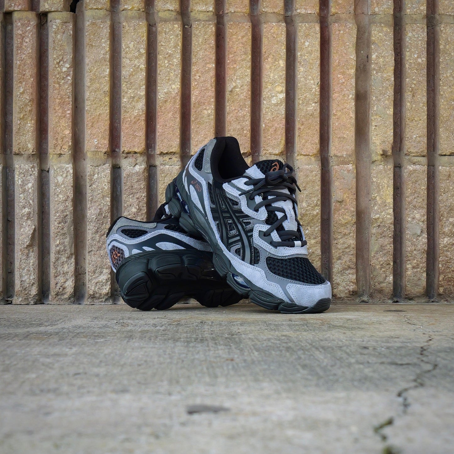Mens Asics Gel-NYC (Black/Cement Grey)