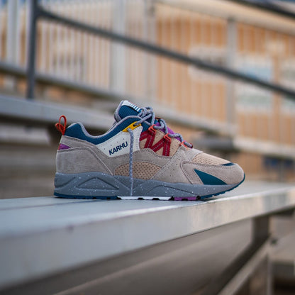 Mens Karhu Fusion 2.0 (Silver Lining/Mineral Red)